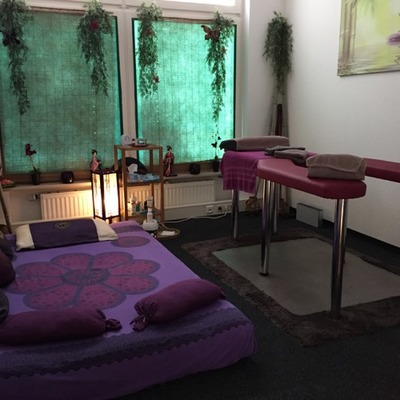 Friedrichshafen;Massagewelten;Klassische Massage;Sinnliche Massage;Erotische Massage;Tantramassage;Wellness-Massage;l-Massage;Nuru-Massage;Body-to-Body-Massage;Prostatamassage;Thai Massage