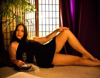 Mnchen;helentantra;Sinnliche Massage;Erotische Massage;Tantramassage;l-Massage;Body-to-Body-Massage;Prostatamassage