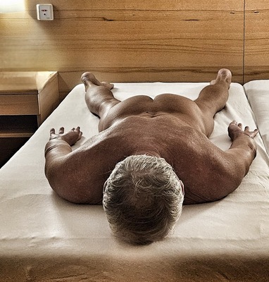 Wien;Robertrav;Sinnliche Massage;Erotische Massage;l-Massage;Body-to-Body-Massage;Gaymassage